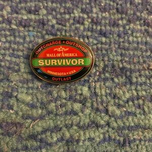 Survivor Mall of America Straight Back Souvenir Lapel Pin Minnesota Outlast
